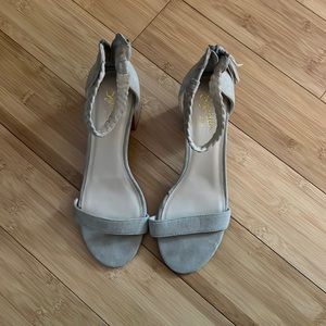 Beige suede Seychelles block heel sandals 6.5